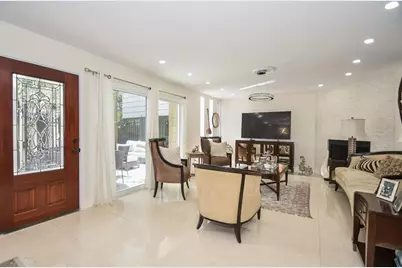 6304 Riverview Way, Houston, TX 77057 - Photo 3