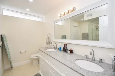 6304 Riverview Way, Houston, TX 77057 - Photo 13