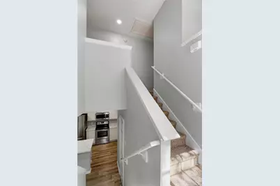 38 N Walden Elms S, The Woodlands, TX 77382 - Photo 3