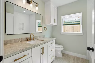 532 N Super Street, Houston, TX 77011 - Photo 9