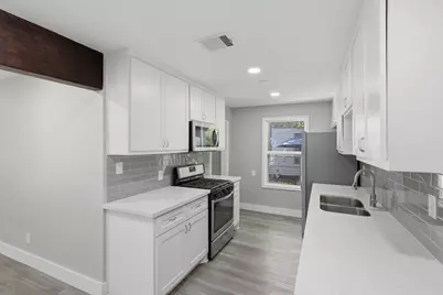 5718 Cherry, Houston, TX 77026 - Photo 7