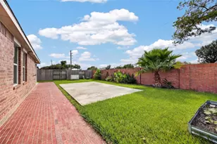 2606 Cypress Springs Dr, Pearland, TX 77584 - Photo 37