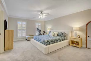 734 Augusta Dr, Houston, TX 77057 - Photo 9