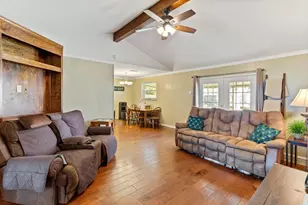 106 Southern Oaks Dr, Lake Jackson, TX 77566 - Photo 7