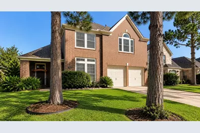 423 Blossomwood Drive, League City, TX 77573 - Photo 3