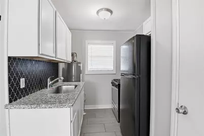 5010 Ennis Street #3, Houston, TX 77004 - Photo 3