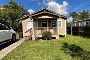 2515 Harris St, Baytown, TX 77521 - Photo 1
