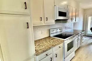 495 Yorktown Ln, Beaumont, TX 77707 - Photo 7