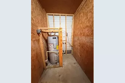 306 Jones Street, Columbus, TX 78934 - Photo 19
