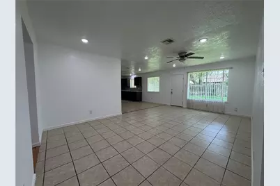 9911 Cardinal Street, La Porte, TX 77571 - Photo 5