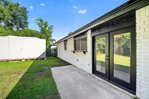 16615 Barcelona Dr, Friendswood, TX 77546 - Photo 43