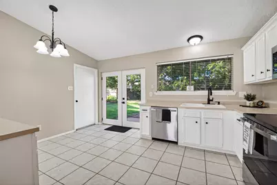 16615 Barcelona Drive, Friendswood, TX 77546 - Photo 15