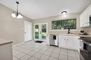 16615 Barcelona Dr, Friendswood, TX 77546 - Photo 15