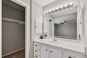 16615 Barcelona Dr, Friendswood, TX 77546 - Photo 37