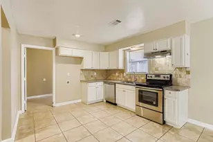 15710 Sandy Hill Dr, Houston, TX 77084 - Photo 11