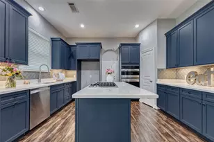 9 Versante Ct, Houston, TX 77070 - Photo 3