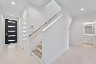 1224 Highland Row Ln, Houston, TX 77091 - Photo 9