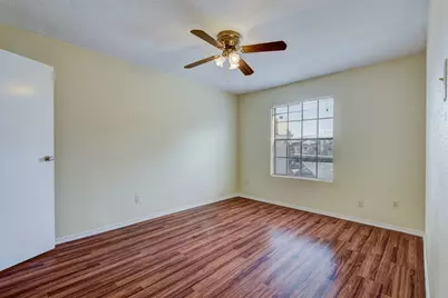 2750 Holly Hall Street #1017, Houston, TX 77054 - Photo 9