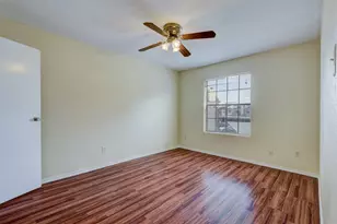 2750 Holly Hall St, Houston, TX 77054 - Photo 9