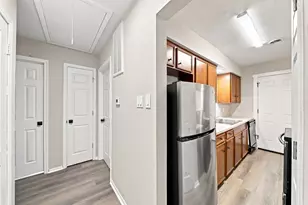 5806 Clarewood Dr, Houston, TX 77081 - Photo 19