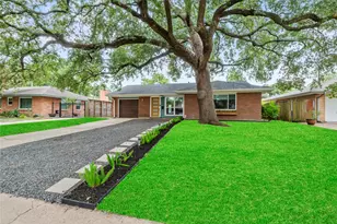 5230 Libbey Ln, Houston, TX 77092 - Photo 3