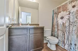 2050 Wilde Elm Dr, Houston, TX 77090 - Photo 17