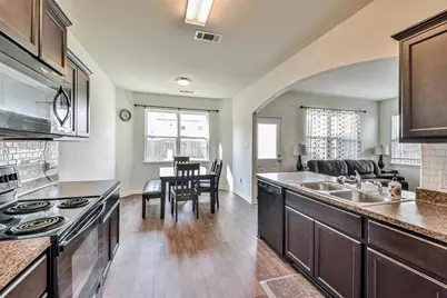 2050 Wilde Elm Drive, Houston, TX 77090 - Photo 7