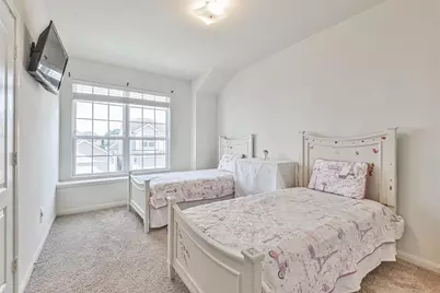 2050 Wilde Elm Drive, Houston, TX 77090 - Photo 15