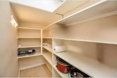 858 Driftwood Lane, La Marque, TX 77568 - Photo 9