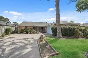 5523 Greenhill Forest Dr, Houston, TX 77088 - Photo 1