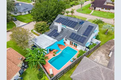 1902 Port Royal Drive, Houston, TX 77058 - Photo 9