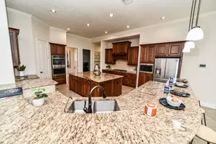 13819 Laurel Colony Trl, Houston, TX 77059 - Photo 19