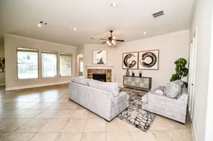 13819 Laurel Colony Trl, Houston, TX 77059 - Photo 5