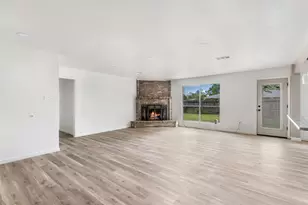 2403 Heather St, Highlands, TX 77562 - Photo 15