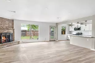 2403 Heather St, Highlands, TX 77562 - Photo 13