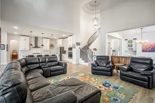208 Twinflower Trl Ct, Conroe, TX 77318 - Photo 13