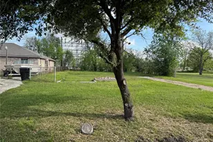 7825 Pardee St, Houston, TX 77028 - Photo 1