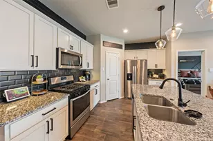 2623 Lost Holly Ln, Conroe, TX 77301 - Photo 5