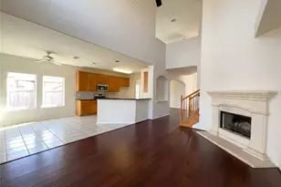 200 Rippling Creek Ln, Alvin, TX 77511 - Photo 9