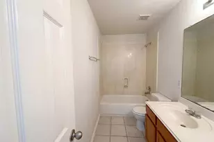 200 Rippling Creek Ln, Alvin, TX 77511 - Photo 19