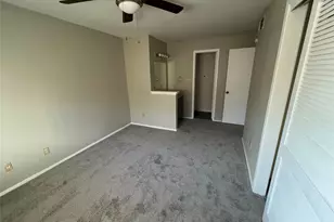 8048 Sands Point Dr, Houston, TX 77036 - Photo 11