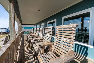 1339 Emerald Drive, Crystal Beach, TX 77650 - Photo 31