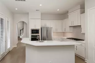 22 Mill Point Pl, The Woodlands, TX 77380 - Photo 13