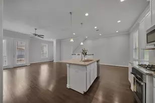 9603 Cambridge Manor Ln, Houston, TX 77045 - Photo 5