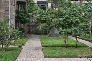 1779 Saxony Ln, Houston, TX 77058 - Photo 3