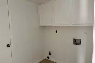 10810 Perigrine Dr, Houston, TX 77065 - Photo 7