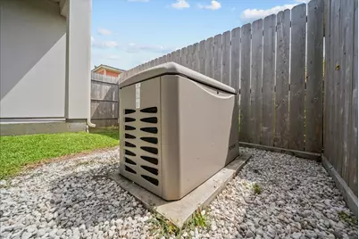 202 Debbie Lane, San Leon, TX 77539 - Photo 39