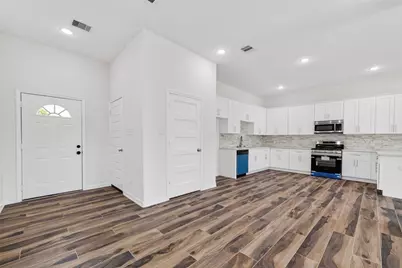 8628 Scott Street, Houston, TX 77051 - Photo 5