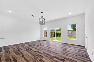 8628 Scott St, Houston, TX 77051 - Photo 15
