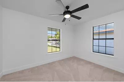 33 17th Avenue N, Texas City, TX 77590 - Photo 11